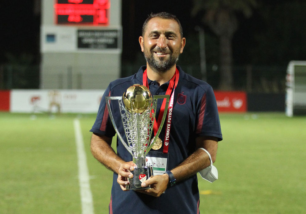 U19 Takımımızın Teknik Direktörü Hasan Üçüncü: “Hep Birlikte İnandık, Hep  Birlikte Başardık” | Trabzonspor Kulübü Resmi Web Sitesi