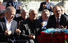 Efsane futbolcumuz Kadir Özcan mezarı başında anıldı